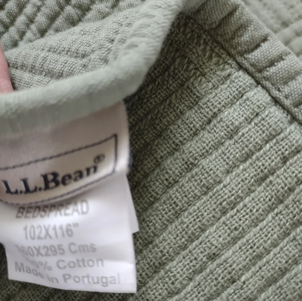 L.L. Bean soft 100%